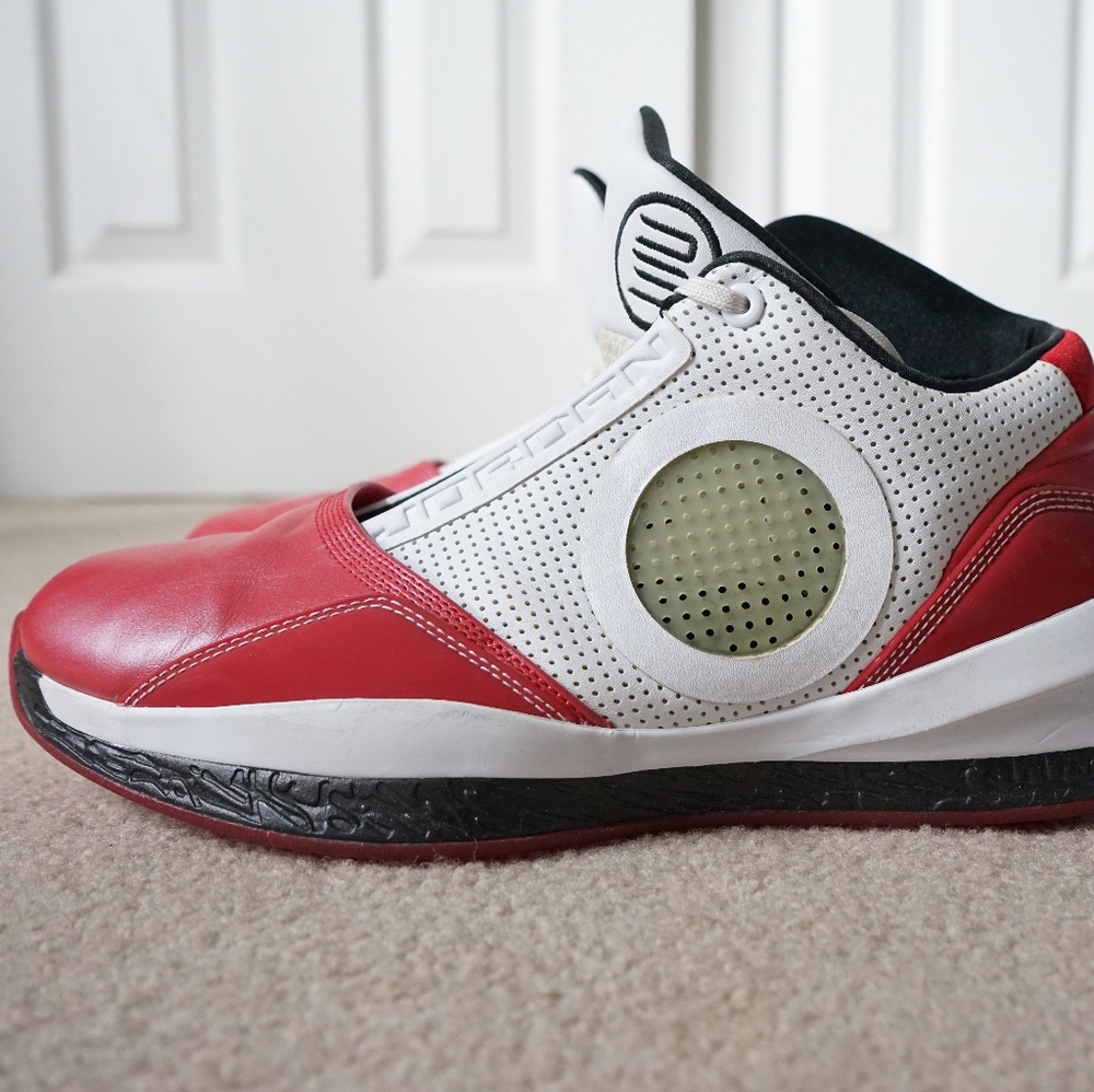 Air Jordan 2010 Dwyane Wade basketball shoes